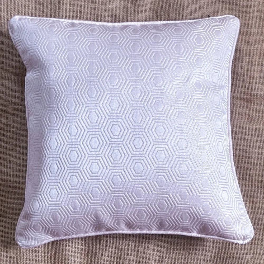 Pier 1 Pale Pink Textured Hexagon Pattern Throw Pillow Feminine Cottage Core